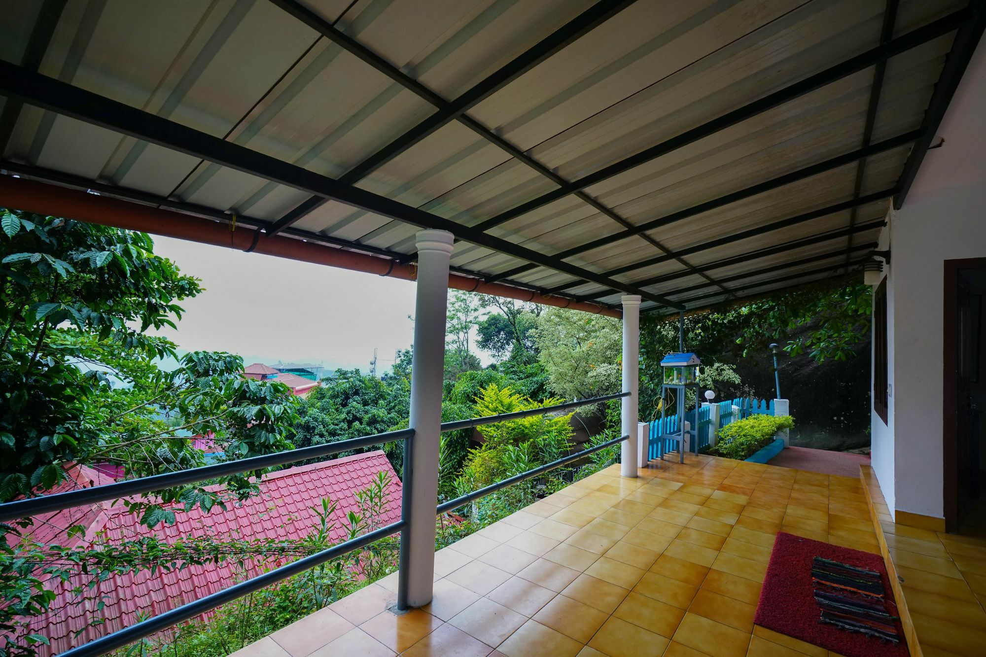 Oyo 10262 Hotel Munnar Rock Eksteriør bilde