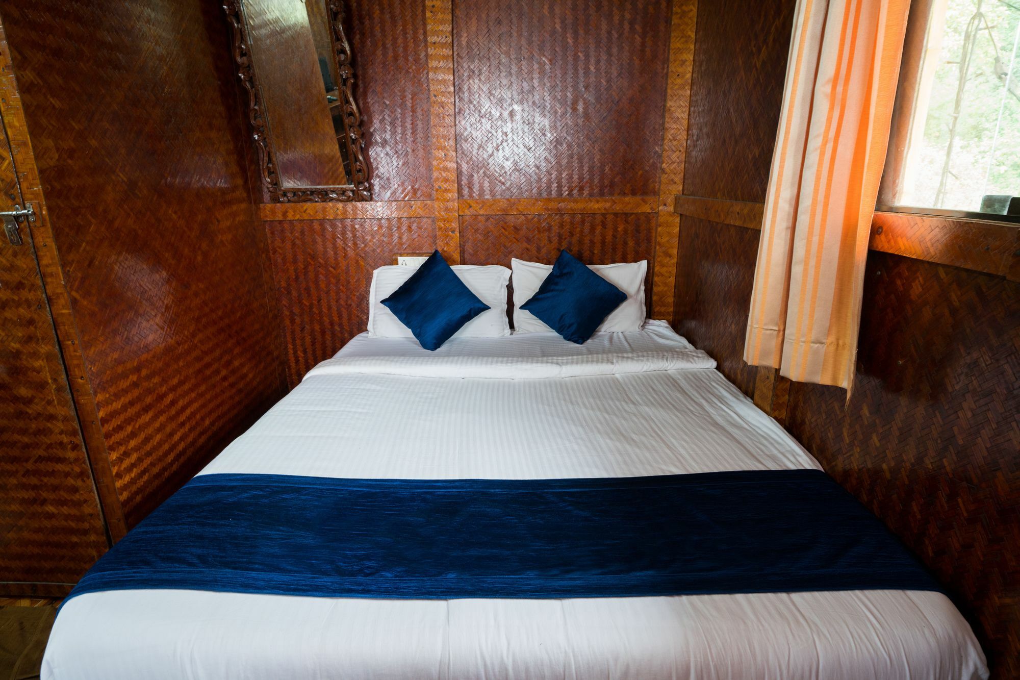 Oyo 10262 Hotel Munnar Rock Eksteriør bilde