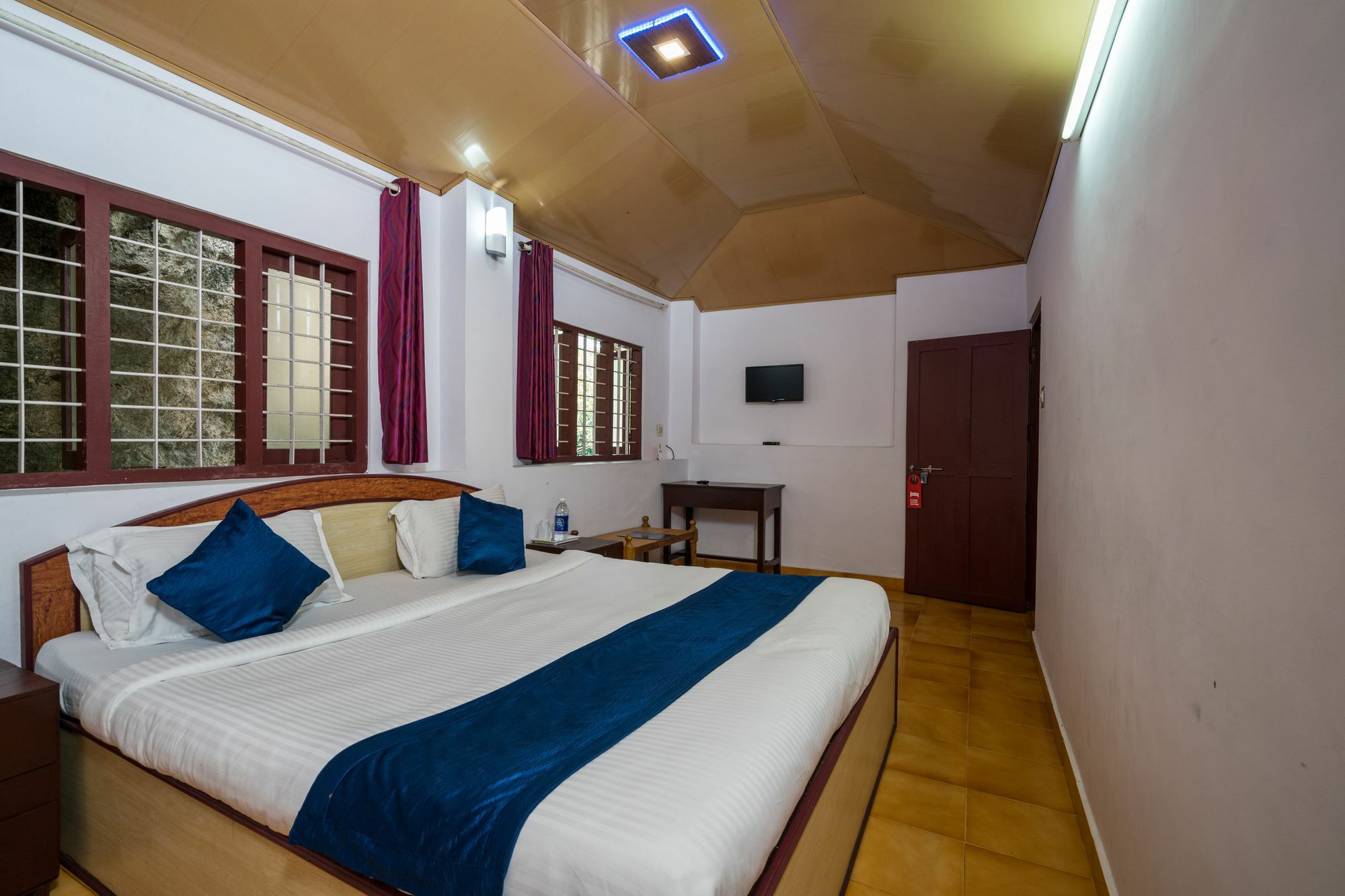 Oyo 10262 Hotel Munnar Rock Eksteriør bilde
